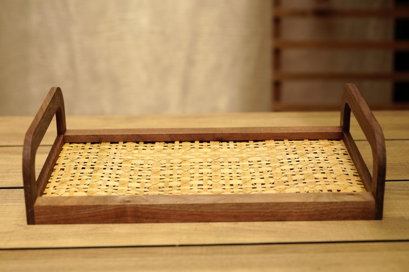 【織刻生活店】忍冬草 - 黑胡桃木竹編茶席托盤 - 盤子/餐盤/盤架 - 木頭 