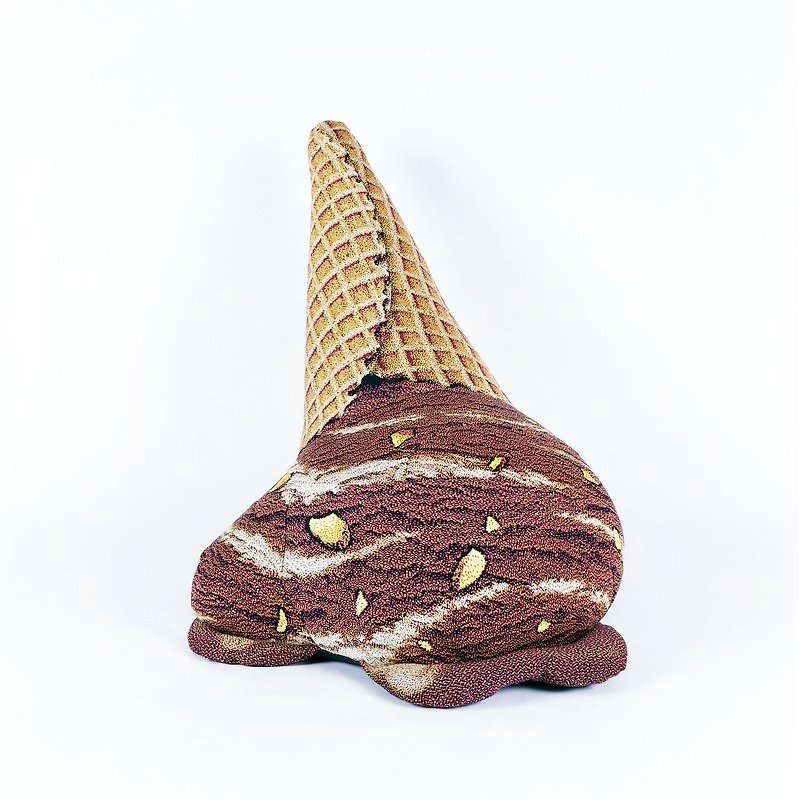 Fallen Chocolate Ice Cream Beanbag - Free shipping world-wide - เก้าอี้โซฟา - เส้นใยสังเคราะห์ สีนำ้ตาล
