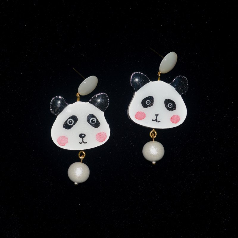かわいいハンハンパンダのパーソナライズされた手描きの木製小動物のイヤリング - ピアス・イヤリング - 木製 ホワイト