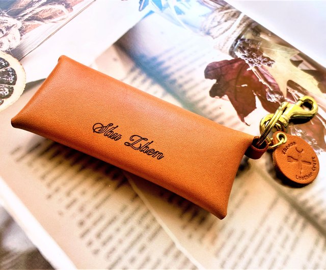 Leather key ring pure Bronze double-layer model [free laser engraving]  Valentine's Day gift graduation gift - Shop throne Keychains - Pinkoi