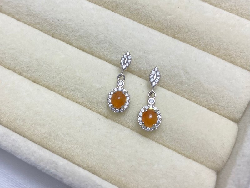 Red jade cabochon earrings natural Myanmar grade A jadeite - ต่างหู - หยก สีแดง