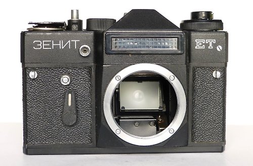 Russian photo Zenit ET body USSR Belorussia SLR 35mm film camera BelOMO M42 mount