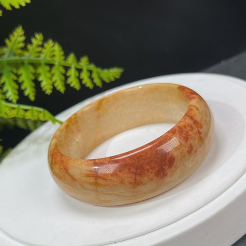 WANZAMGOK 珊瑚玉手鐲 56MM 橘黃 檸檬片飄鳳尾紋 菊花石手環 天然 吉祥富貴