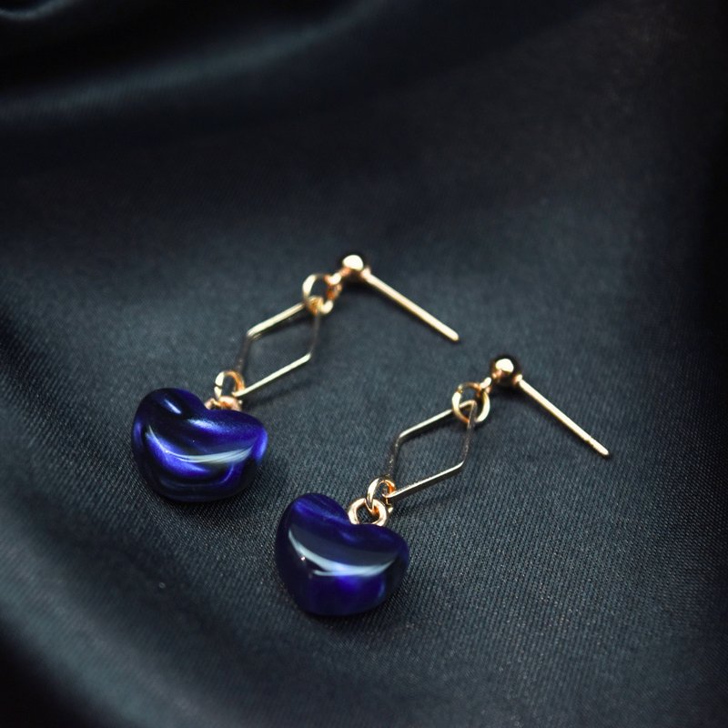 These purple earrings Bewitching - ต่างหู - วัสดุอื่นๆ สีม่วง