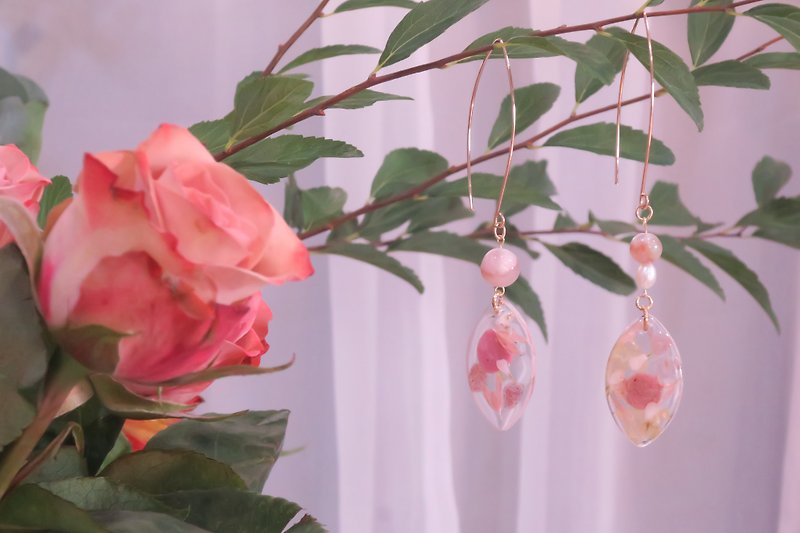 櫻花瑪瑙 法式優雅耳勾  乾燥花水晶耳環 - 耳環/耳夾 - 植物．花 粉紅色