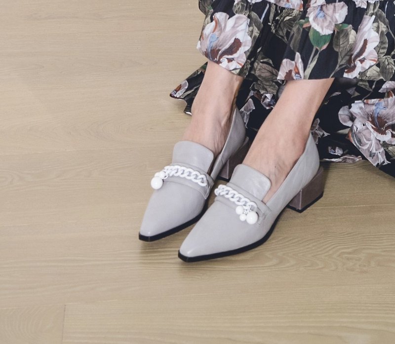 Small round ball chain shape leather thick heel shoes gray - รองเท้าอ็อกฟอร์ดผู้หญิง - หนังแท้ สีเทา