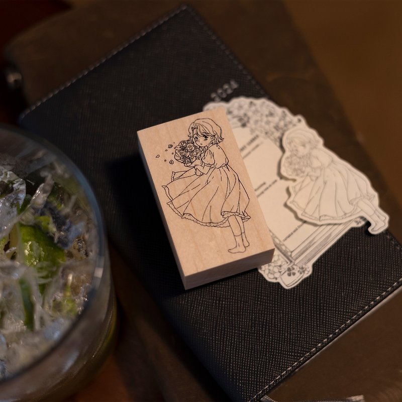 Li Ke Like Girl Holding Flowers Original Handbook Wooden Stamp - ตราปั๊ม/สแตมป์/หมึก - ยาง 