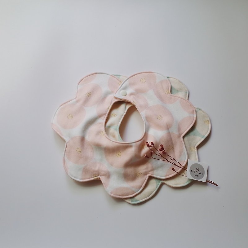 Bib, Saliva Towel, Yaesha Flower Pattern, Kokura Dorayaki Series, Chestnut & Matcha - Bibs - Cotton & Hemp White