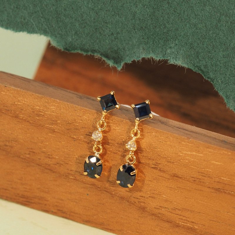 18K金藍寶石方形和橢圓形連接耳環18K GoldBlue Sapphire Square - 耳環/耳夾/耳骨夾 - 貴金屬 