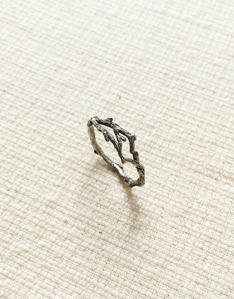 Petite Fille 手工銀飾 mini collection 細緻樹枝 純銀戒指 - 戒指 - 其他金屬 銀色