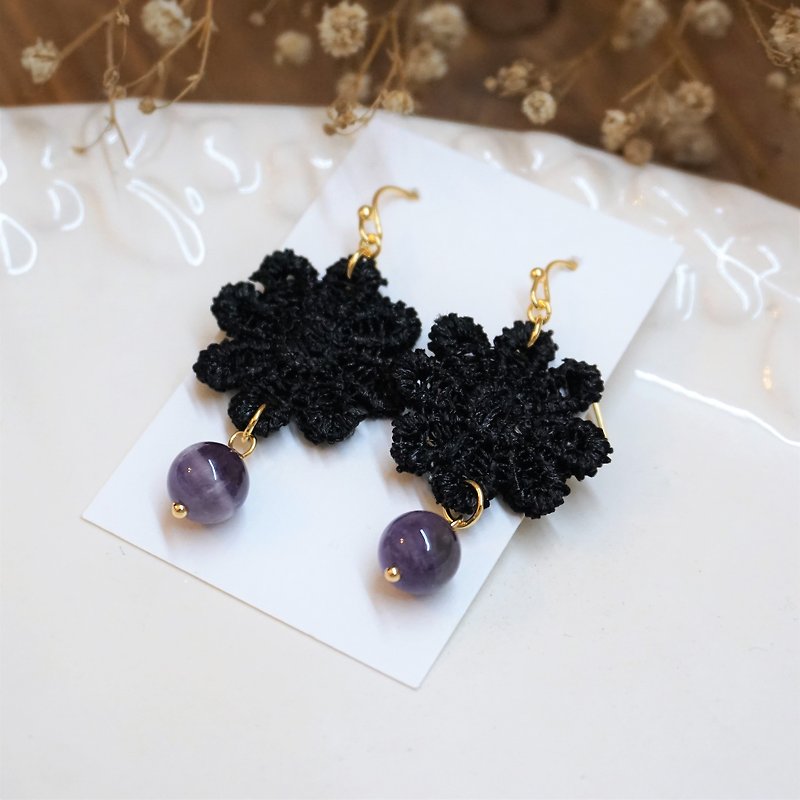 << Black Satin Flower Amethyst Earrings-Natural Stone Dangling Earrings >> Changeable ear clips - Earrings & Clip-ons - Other Materials Multicolor