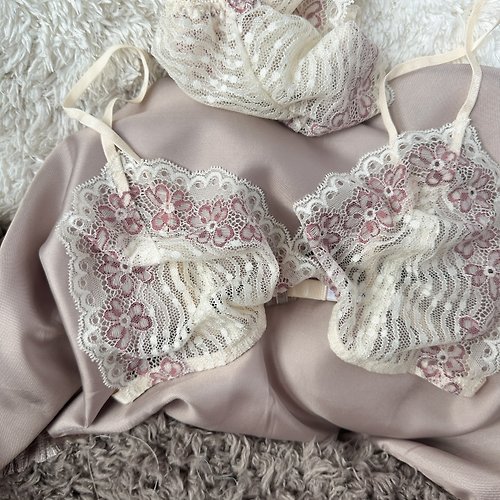 set (bra + underwear) basic see-through red trim cream