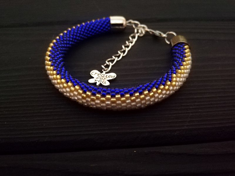 Glass Seed Bead Crochet Bracelet ,  Beaded Bracelet - สร้อยข้อมือ - วัสดุอื่นๆ สีน้ำเงิน