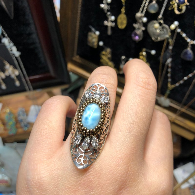 S925 Ring with Larimar & Swarovski Crystals - แหวนทั่วไป - เงินแท้ สีเงิน