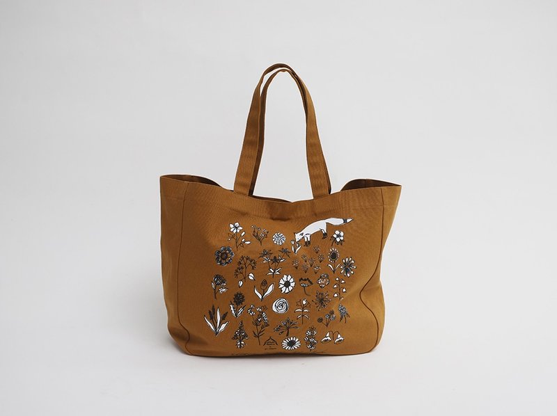 Tote bag (flower and fox/ Brown) - กระเป๋าถือ - ผ้าฝ้าย/ผ้าลินิน สีนำ้ตาล