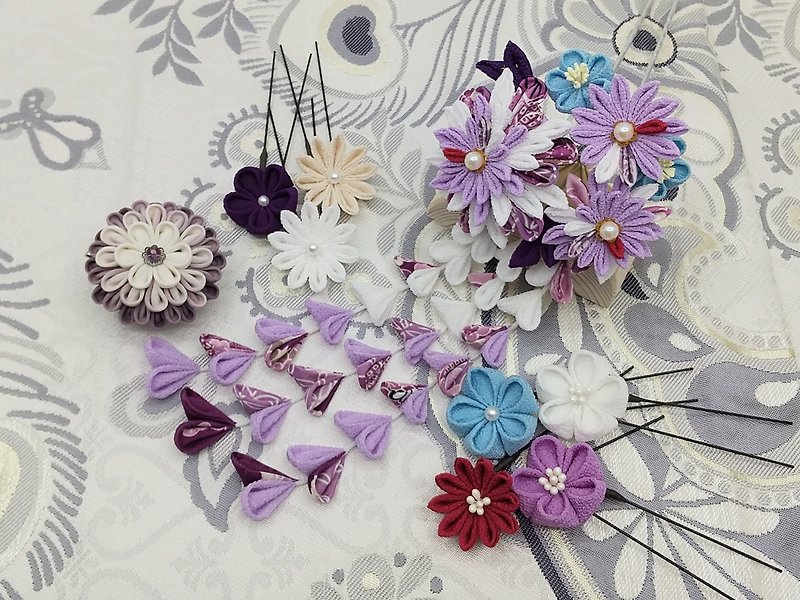 【Sale】成人式、卒業式に間に合います　日本の伝統工芸 つまみ細工の髪飾りセット　ちりめん濃紫 - 髮夾/髮飾 - 絲．絹 紫色