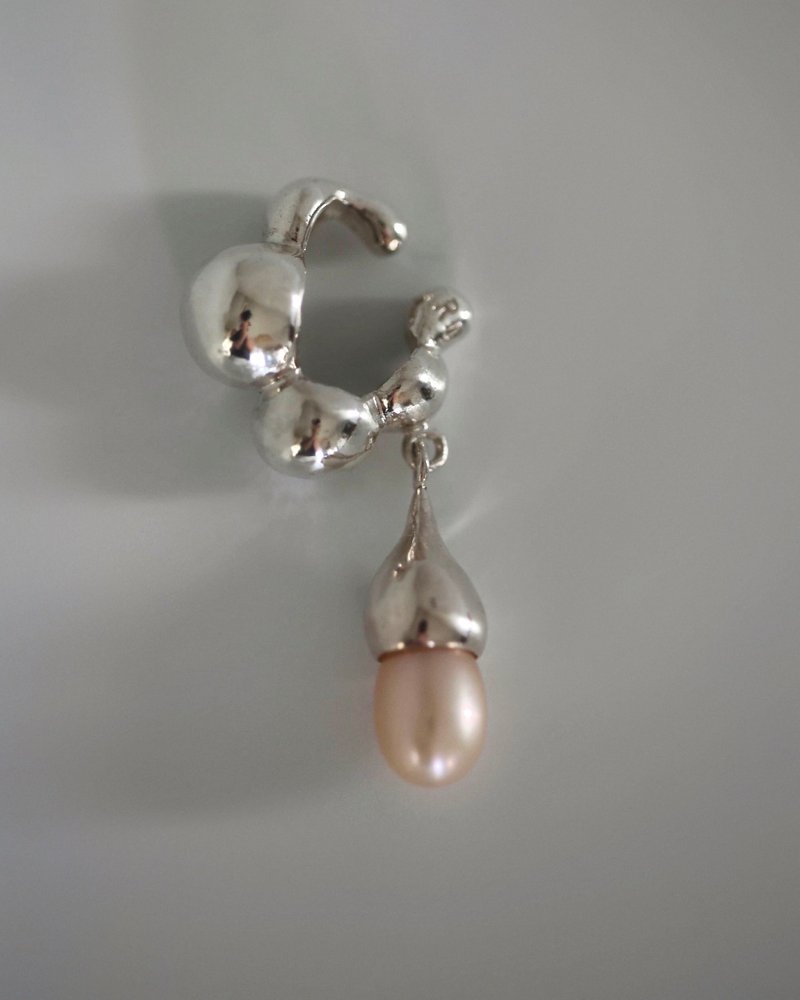 Bubble ear cuff +swing South Sea Pearl  泡泡耳骨夾+南洋珍珠 - 耳環/耳夾/耳骨夾 - 珍珠 粉紅色