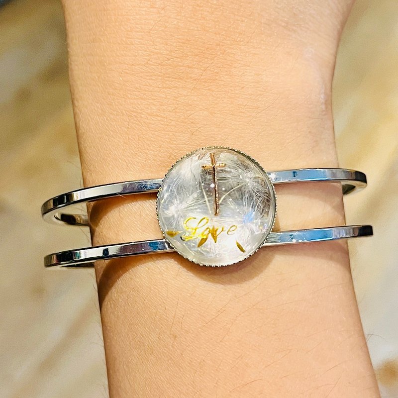 Customized commemorative bracelet, cross, dandelion pet hair/lanugo hair pet souvenir - สร้อยข้อมือ - เรซิน หลากหลายสี