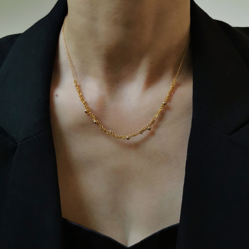 Winding gold bead clavicle chain chorke | 14k pure package gold peas beads fine vegan chain wild exquisite spirit - Necklaces - Other Metals Black