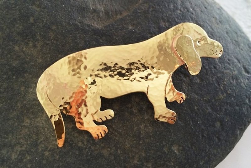 Dachshund ◇ Brass forged brooch - Brooches - Other Metals 