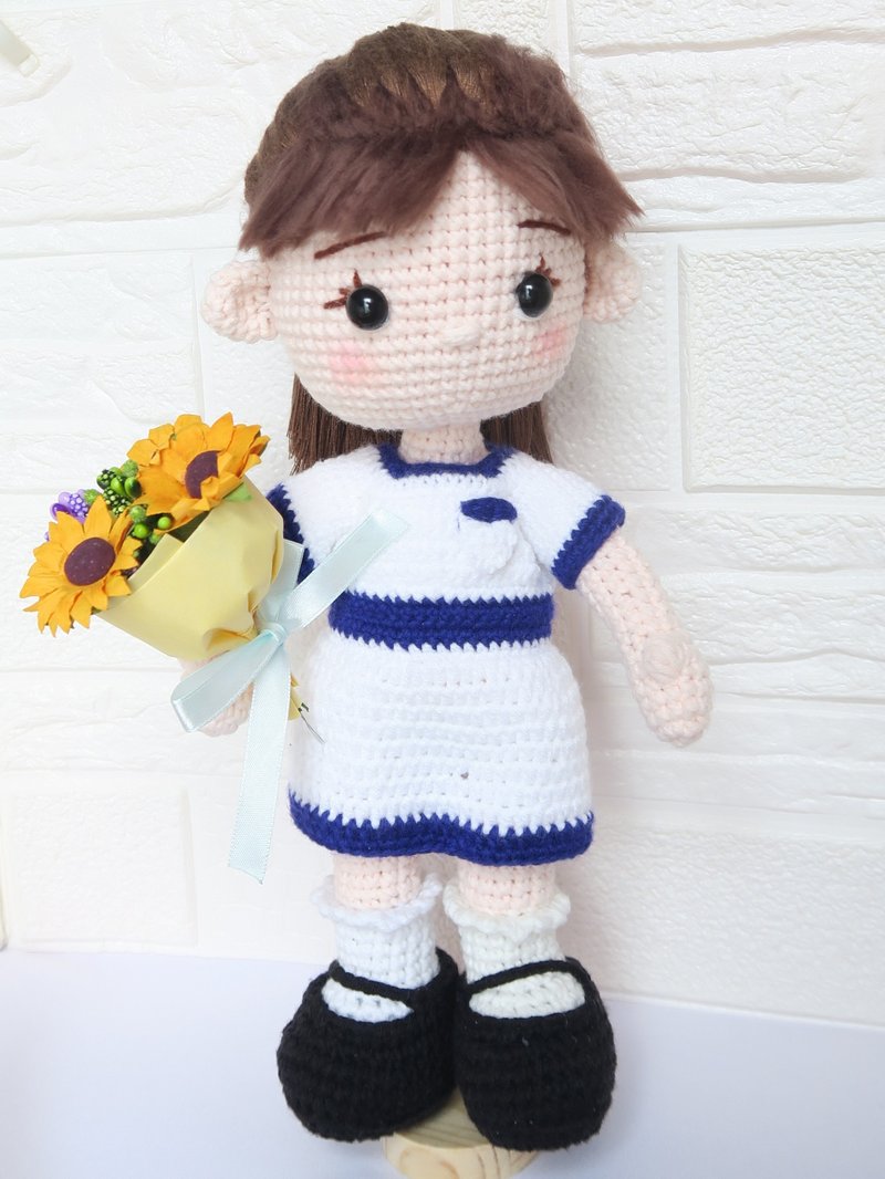 Crocheted school uniform graduation doll~~Customized~~ - ตุ๊กตา - ผ้าฝ้าย/ผ้าลินิน ขาว