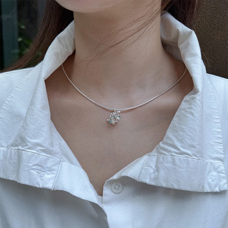 Coral Petite Necklace (Sterling Silver) - 項鍊 - 其他金屬 藍色