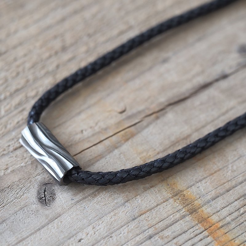 Log Necklace Silver925 - สร้อยคอ - โลหะ สีดำ