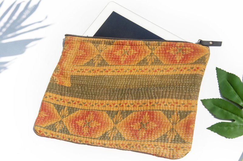 手工刺繡收納包/刺繡化妝包/刺繡手機包/刺繡雜物包/手拿包-花朵 - 化妝包/收納袋 - 棉．麻 多色