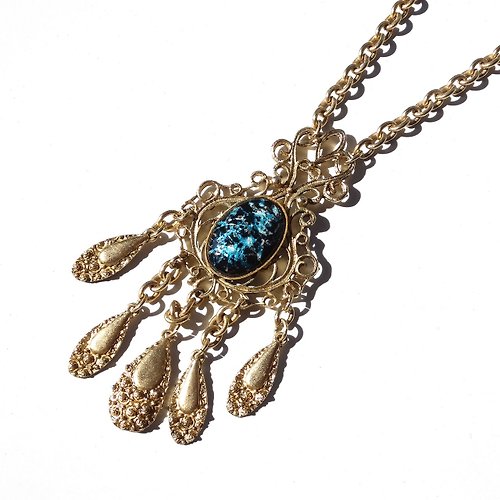 panic-art-market 70s Vintage gold tone gothic design blue cloisonne ware necklace