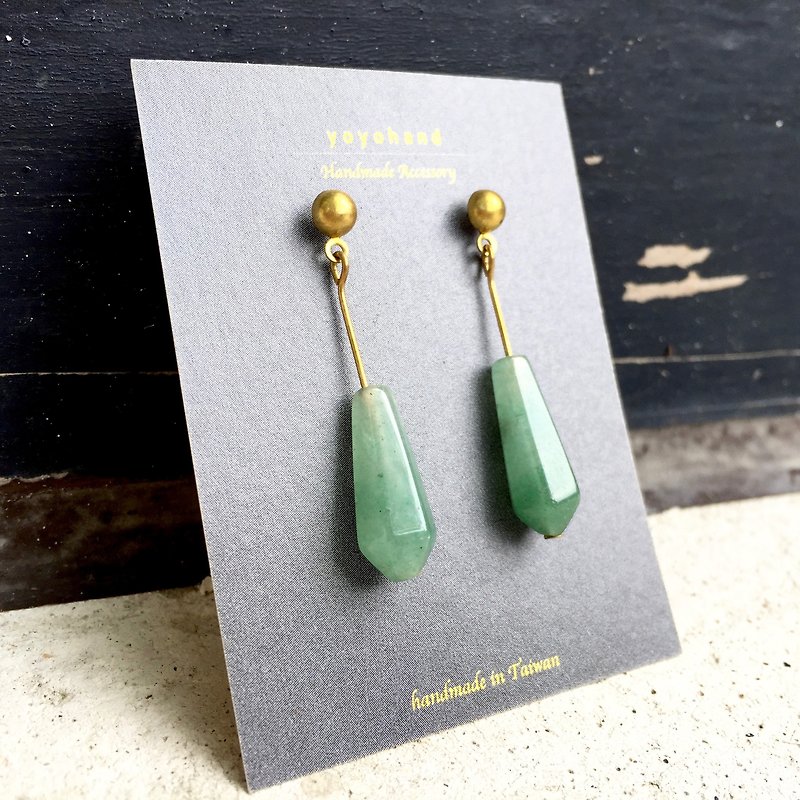 Natural stone shake earrings corner column Dongling can be free to change the clip - Earrings & Clip-ons - Other Materials Green