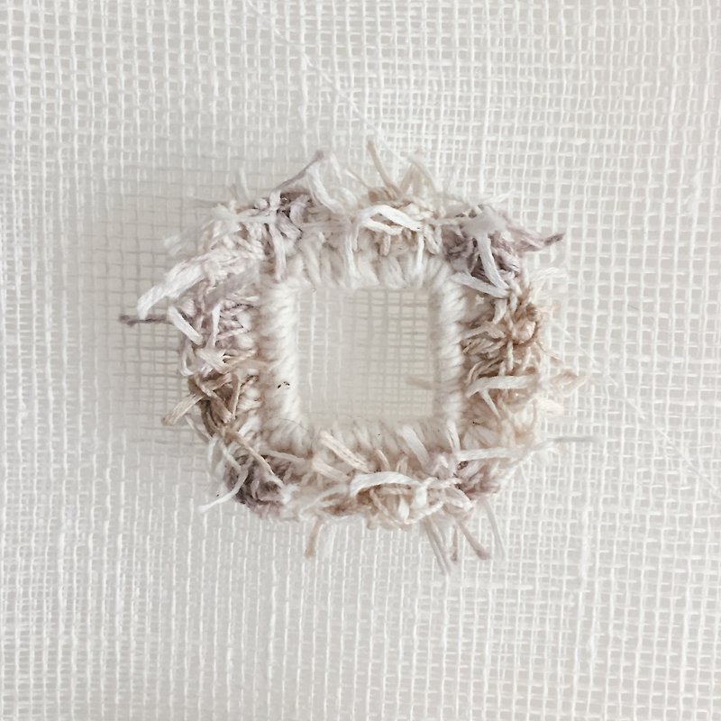 Crochet pin  |  Rectangle - Brooches - Cotton & Hemp White