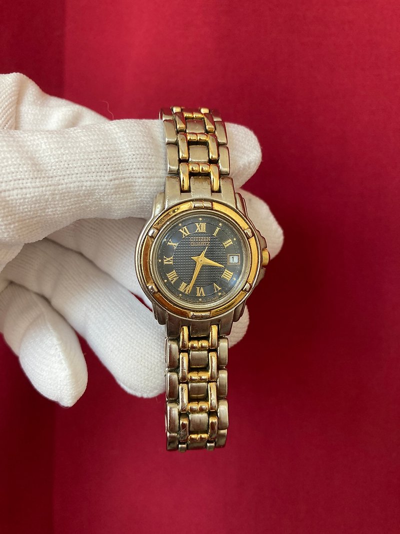 CITIZEN fog blue metallic dial three-dimensional Roman numeral hour markers antique watch quartz watch