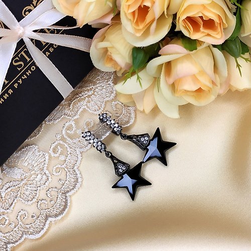 AnnyStyleJewelry Black star Swarovski Crystal Earrings, Black elegant evening crystal earrings