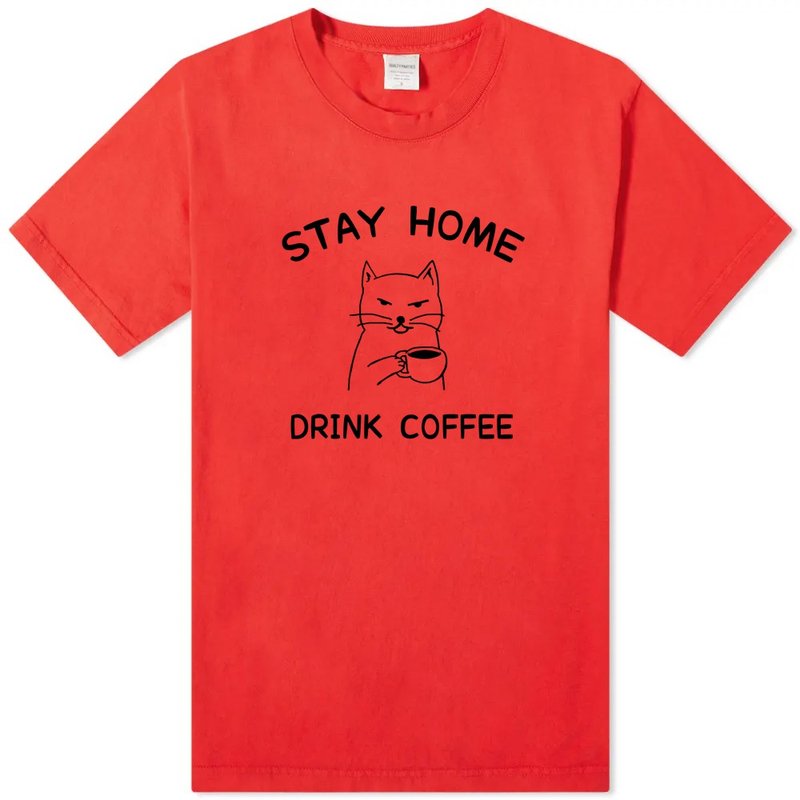 STAY HOME DRINK COFFEE 中性短袖T恤 紅色 待在家裡喝咖啡防疫 - 女 T 恤 - 棉．麻 紅色