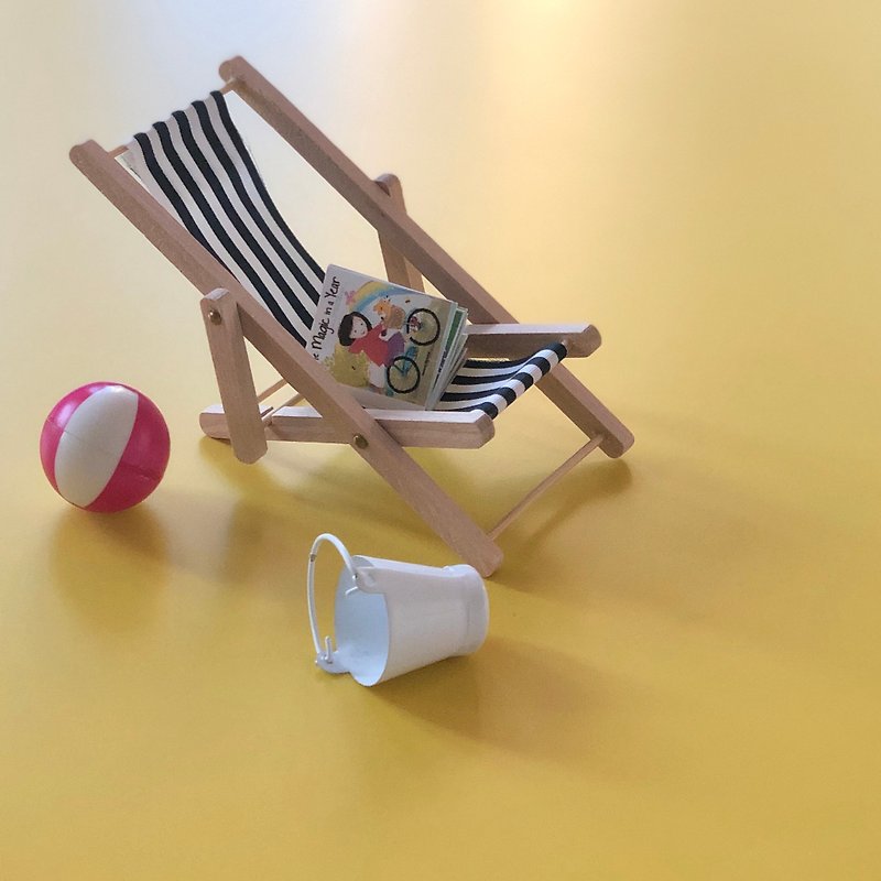 ไม้ งานไม้/ไม้ไผ่/ตัดกระดาษ สีน้ำเงิน - Miniature beach chair foldable striped wooden doll house furniture