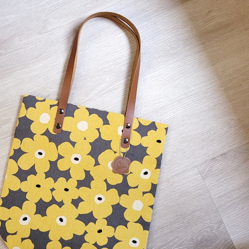 Japanese floral cloth shoulder bag_warm yellow (limited edition) - กระเป๋าแมสเซนเจอร์ - หนังแท้ หลากหลายสี