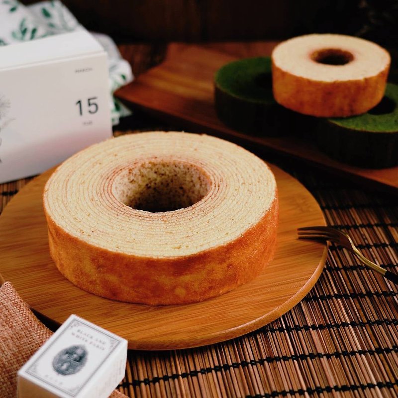 [Target] Large Baumkuchen Gift Box (Original/Matcha) - Cake & Desserts - Other Materials Multicolor