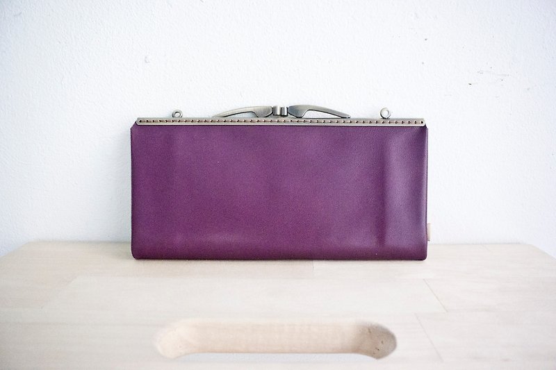 Leather Kisslock Clutch, Wallet, Frame Purse, Long Wallet/Purple grape - กระเป๋าสตางค์ - หนังแท้ สีม่วง