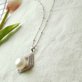 Fashion Large Pearl Silver Necklace Necklace Exquisite Luxury Diamond Pearl Pendant Modern Personality Bead Clavicle Chain Necklace