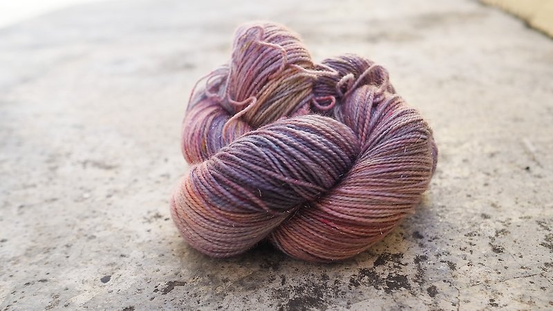 Hand dyed thread-rainy sunset (sock thread/spark) - เย็บปัก/ถักทอ/ใยขนแกะ - ขนแกะ 
