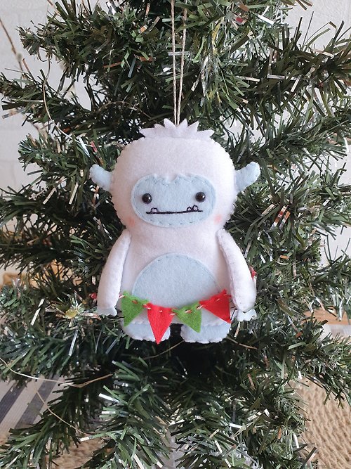 FeltGiftFinds Yeti Ornament, Gentle Smile Yeti, Felt Christmas Ornament, Bigfoot, Snow Monster