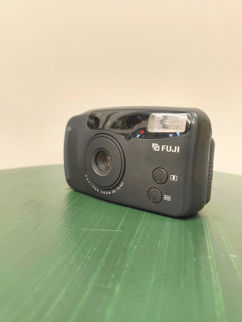 フィルムカメラ FUJI  DL-700 ZOOM FUJI DL-700 ZOOMの使い方♪ - 〔BLOG〕パピオカメラ│フィルム