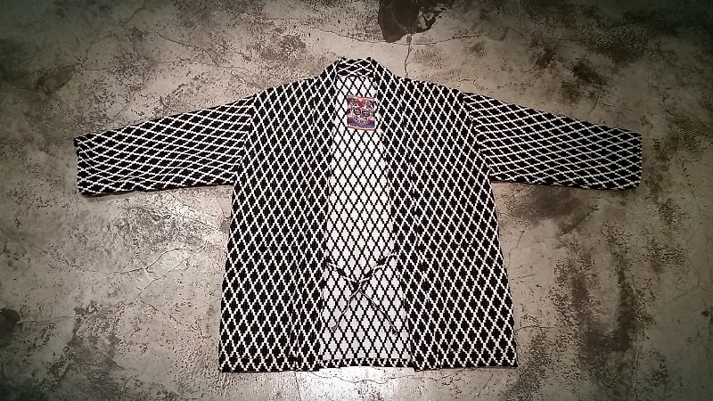 AMIN'S SHINY WORLD手作りのカスタムの着物黒と白の幾何学的なジャカードダイヤモンドラフスモックコート - ジャケット - コットン・麻 ブラック