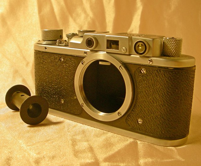 ZORKI-1 ゾルキー1 レンジファインダーカメラ（ボディのみ）　希少品！ ゾルキー1+Industar-22 50㎜ F3.5 γT964-3U4B-ψ | ロシア製