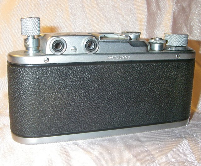 KMZ Zorki-1 レンジファインダー 35mm フィルムカメラ本体 巻き