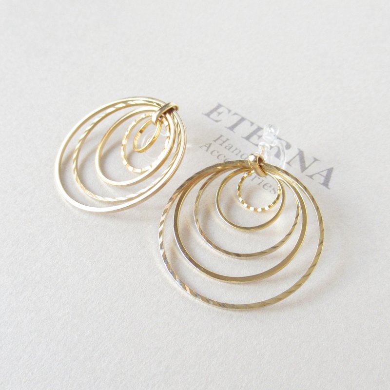 5 layered circle earrings 夾式 - ต่างหู - หิน สีทอง