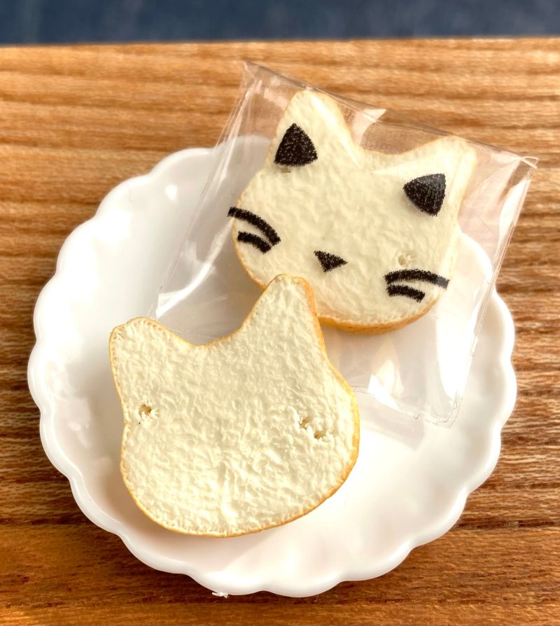 Cat bread (normal) - Other - Clay White