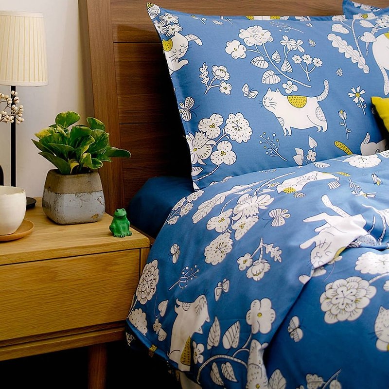 Lan Jinxi single double bed / bed bag hand-painted cat 40 children's adult pillowcase quilt cover - Bedding - Cotton & Hemp Blue