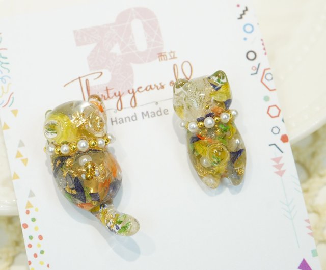 ドライフラワー猫ピアス - ショップ 30yrs Handmade ピアス