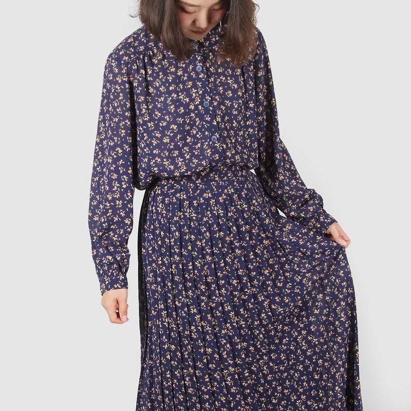 【蛋植物古著】夜來香芬印花裙式古著套裝 - 洋裝/連身裙 - 聚酯纖維 藍色
